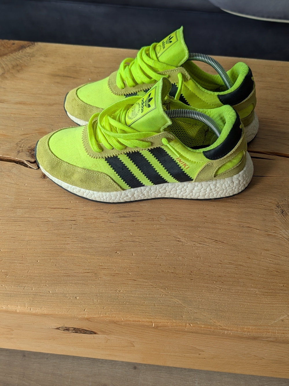 Adidas Iniki Runner Sz 8.5 Volt/Black